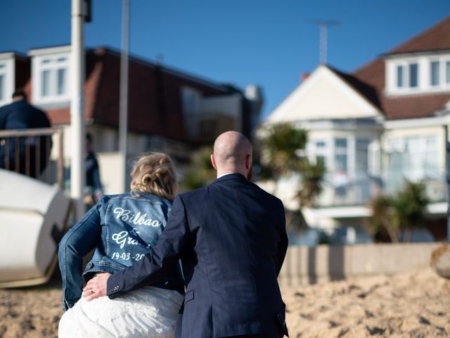 Daniel and Aida&apos;s Wedding in Southend On Sea, Essex 18