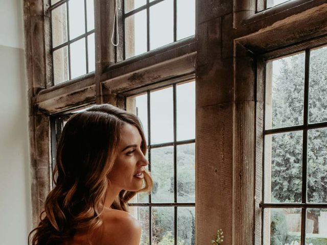 Hannah and Jon's Wedding in Gloucester, Gloucestershire 1