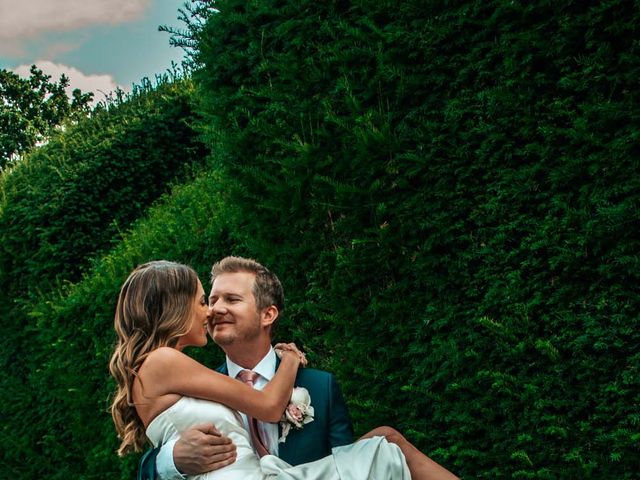 Hannah and Jon's Wedding in Gloucester, Gloucestershire 26