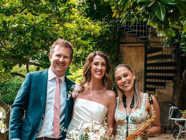 Hannah and Jon's Wedding in Gloucester, Gloucestershire 30