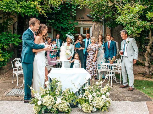Hannah and Jon's Wedding in Gloucester, Gloucestershire 40