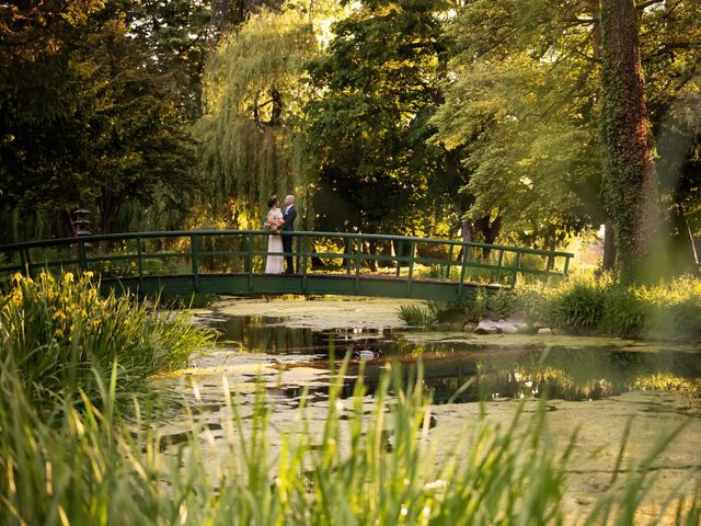 Alison and Jonny&apos;s Wedding in Ware, Hertfordshire 16