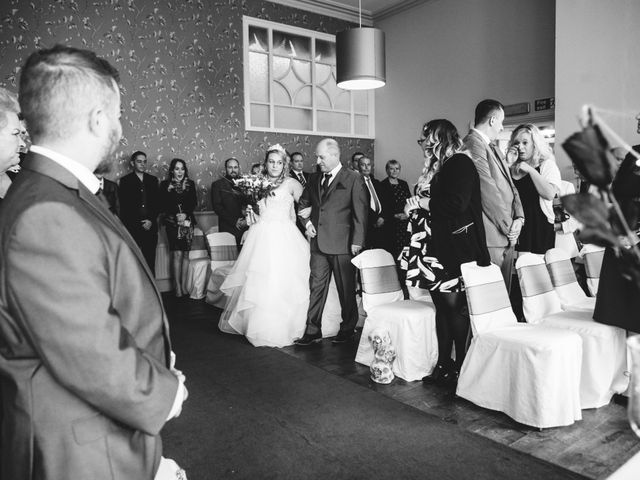 Lucas and Stacey&apos;s Wedding in Clevedon, Somerset 12
