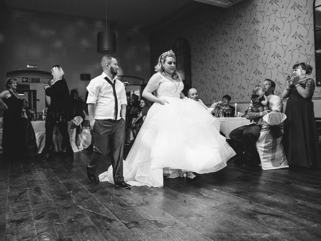 Lucas and Stacey&apos;s Wedding in Clevedon, Somerset 23