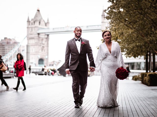 Klara and Alex&apos;s Wedding in London Bridge, East Central London 10