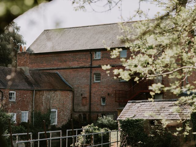 Mike and Grace&apos;s Wedding in Sopley, Hampshire 2