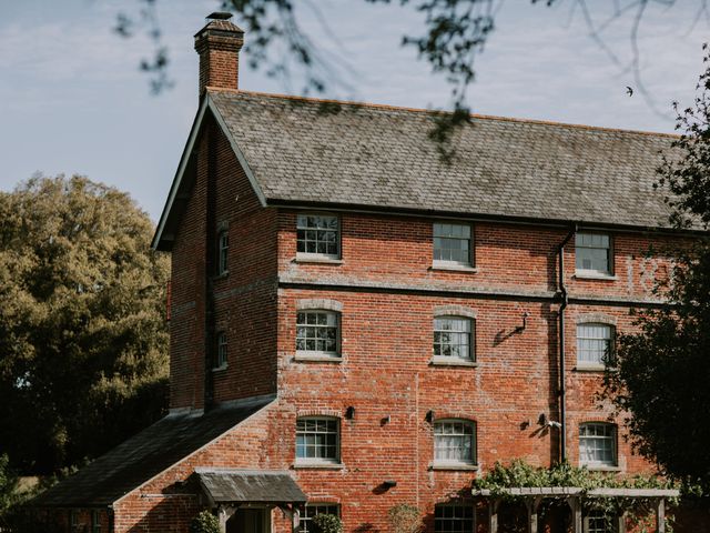 Mike and Grace&apos;s Wedding in Sopley, Hampshire 5