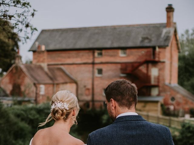 Mike and Grace&apos;s Wedding in Sopley, Hampshire 184