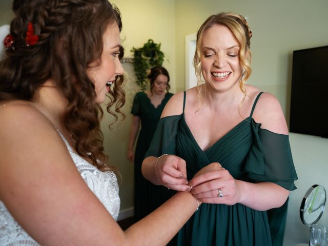 Richard and Abi's Wedding in Aylesbury, Buckinghamshire 12