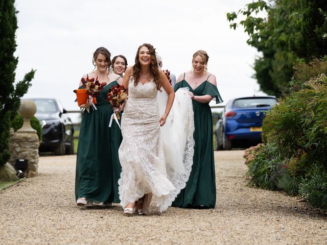 Richard and Abi's Wedding in Aylesbury, Buckinghamshire 19