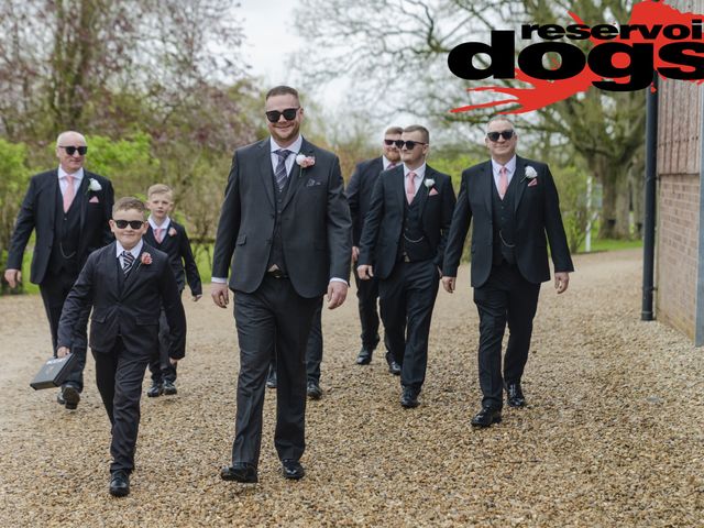 Sian and Tony's Wedding in Spalding, Lincolnshire 6