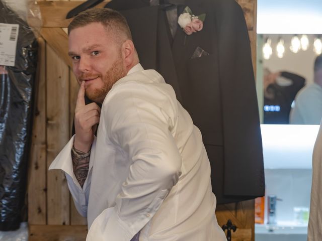 Sian and Tony's Wedding in Spalding, Lincolnshire 18