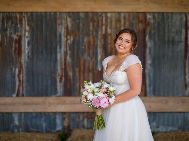 Tom and Amy&apos;s Wedding in Silchester, Hampshire 1