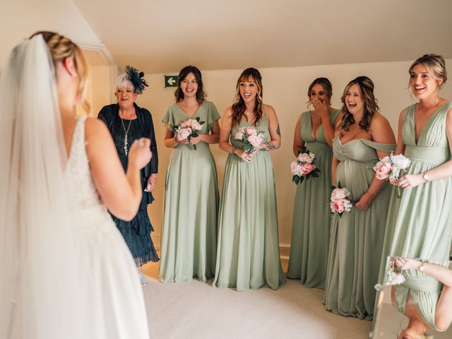 Nick and Beccy&apos;s Wedding in Cambridge, Cambridgeshire 9