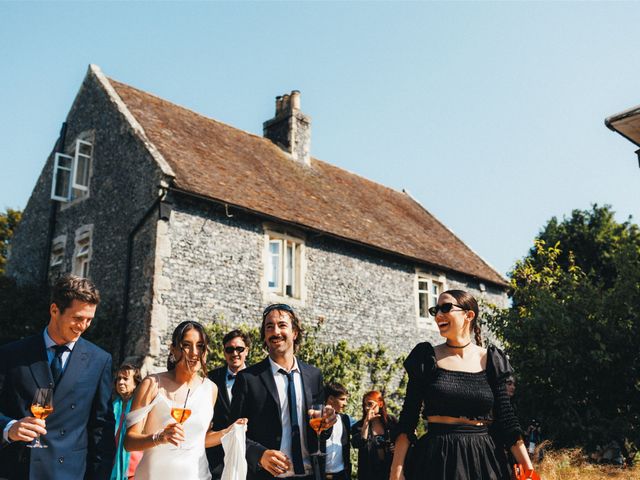 Iñaki and Sophia&apos;s Wedding in Minster, Kent 13