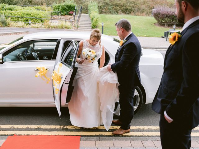 Elaine and Nigel's Wedding in Washington, Tyne &amp; Wear 5