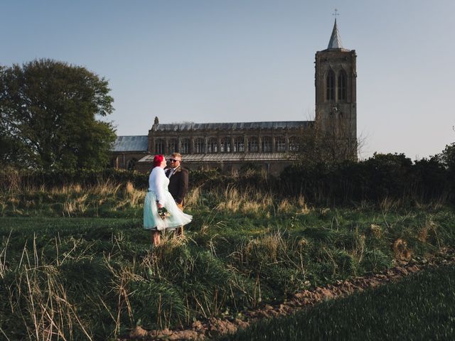 Dave and Mandy&apos;s Wedding in Spalding, Lincolnshire 12