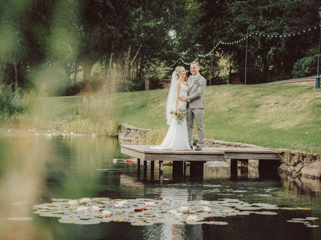 Louis and Molly's Wedding in Nr Stone, Staffordshire 27