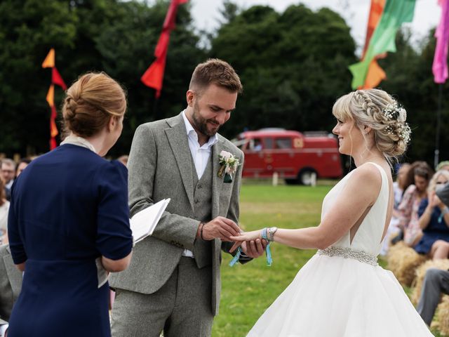 Ally and James&apos;s Wedding in Marlow, Buckinghamshire 6