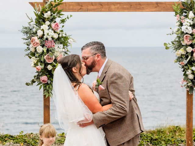Lucy and Phil's Wedding in Newquay, Cornwall 20