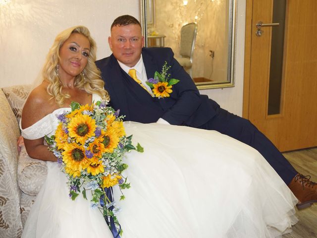 Wayne and Dawn&apos;s Wedding in Salford, Greater Manchester 83