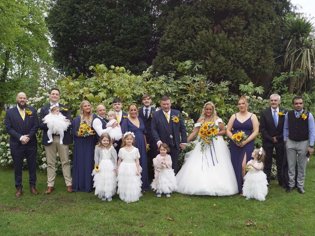 Wayne and Dawn&apos;s Wedding in Salford, Greater Manchester 89