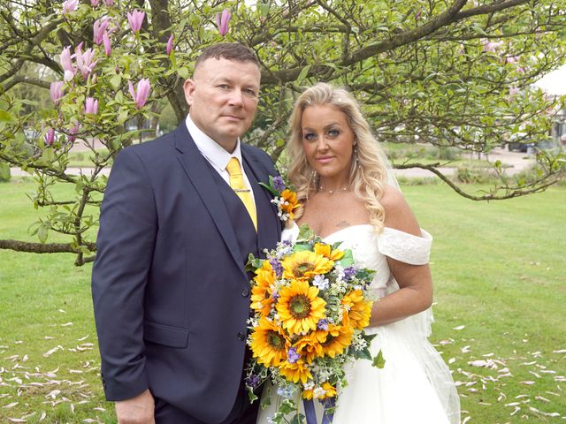 Wayne and Dawn&apos;s Wedding in Salford, Greater Manchester 113