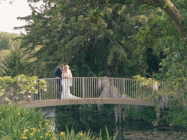 Luke and Hannah&apos;s Wedding in Brize Norton, Oxfordshire 87