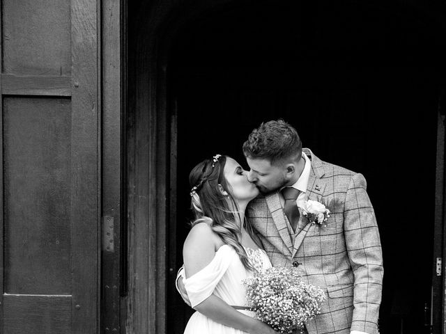 Ryan and Verity&apos;s Wedding in Chesham, Buckinghamshire 6