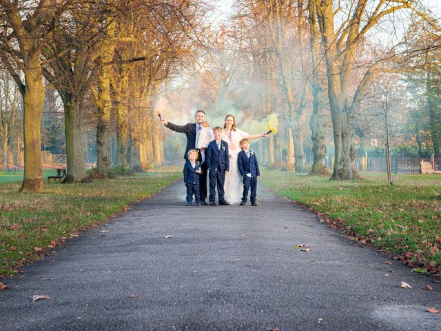 Mark and Rachel&apos;s Wedding in Henley On Thames, Oxfordshire 39