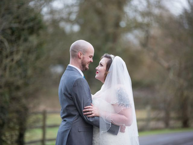 Melanie and Liam&apos;s Wedding in Aldermaston, Berkshire 16