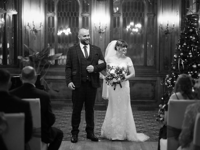 Paul and Leanne's Wedding in Alnwick, Northumberland 12