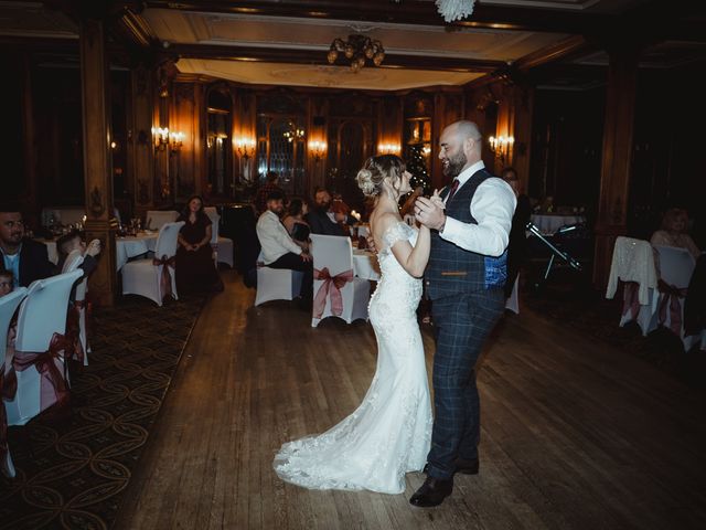 Paul and Leanne's Wedding in Alnwick, Northumberland 27