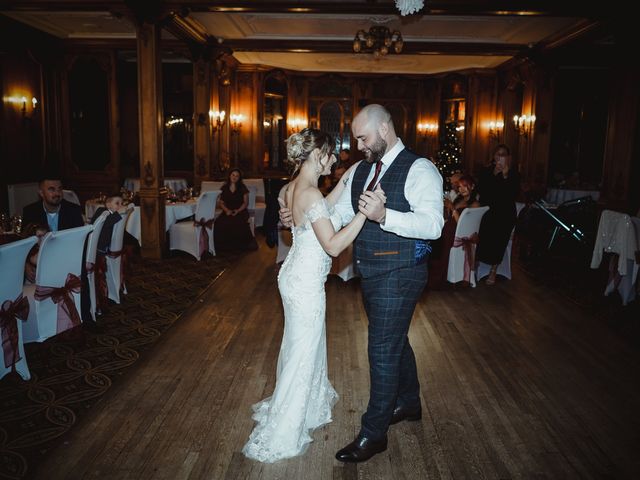 Paul and Leanne's Wedding in Alnwick, Northumberland 28