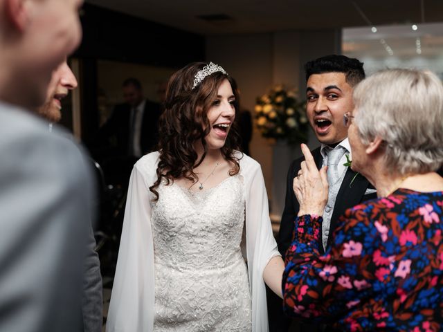 Amin and Vicky&apos;s Wedding in Burnham, Buckinghamshire 14