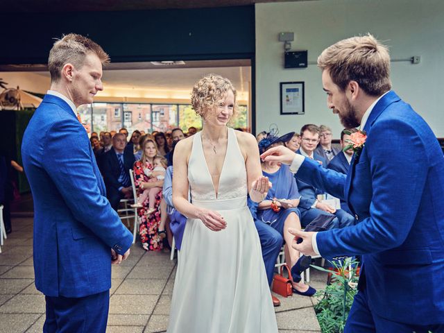 Tom and Kate&apos;s Wedding in Leamington Spa, Warwickshire 23