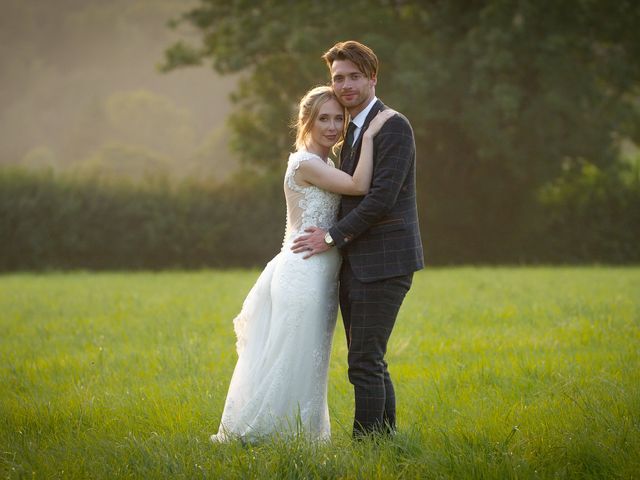 Matt and Megan&apos;s Wedding in Chesham, Buckinghamshire 3