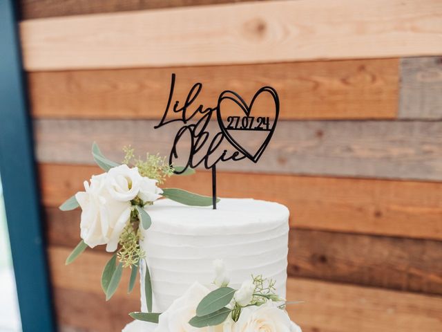 Ollie and Lily's Wedding in Shearsby, Leicestershire 3