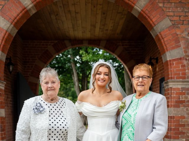 Lauren and Shaun's Wedding in Chester, Cheshire 23