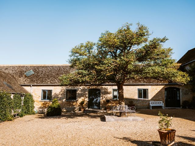Matt and Jess&apos;s Wedding in Chipping Norton, Oxfordshire 10