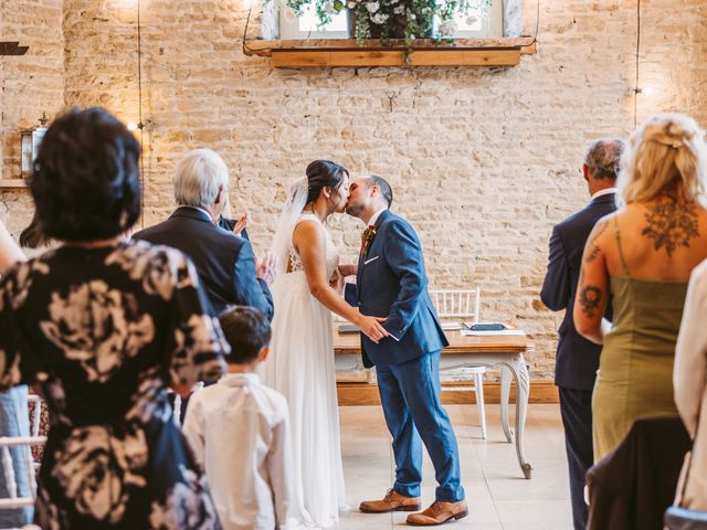 Matt and Jess&apos;s Wedding in Chipping Norton, Oxfordshire 14