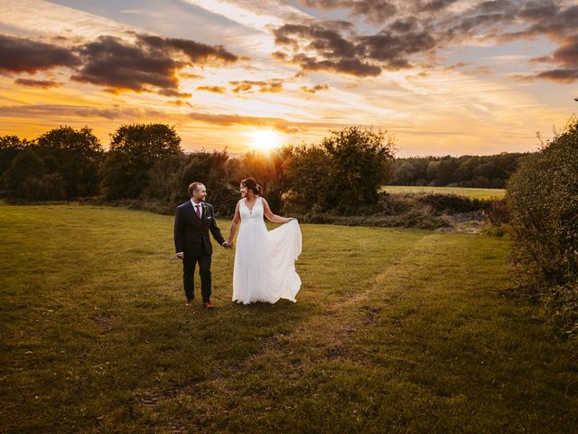 Matt and Jess&apos;s Wedding in Chipping Norton, Oxfordshire 32