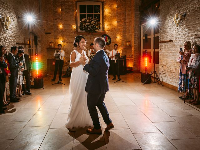 Matt and Jess&apos;s Wedding in Chipping Norton, Oxfordshire 36