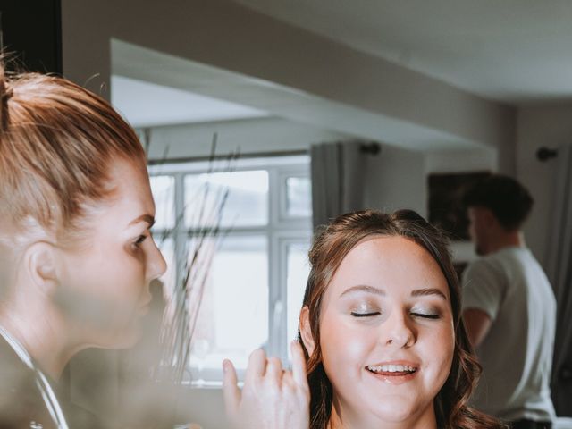 Kieran and Caitlin&apos;s Wedding in Lutterworth, Leicestershire 19