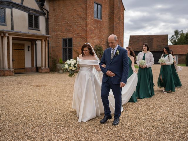 Laura and Antony&apos;s Wedding in Maidenhead, Berkshire 9