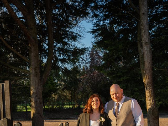 Laura and Antony&apos;s Wedding in Maidenhead, Berkshire 31