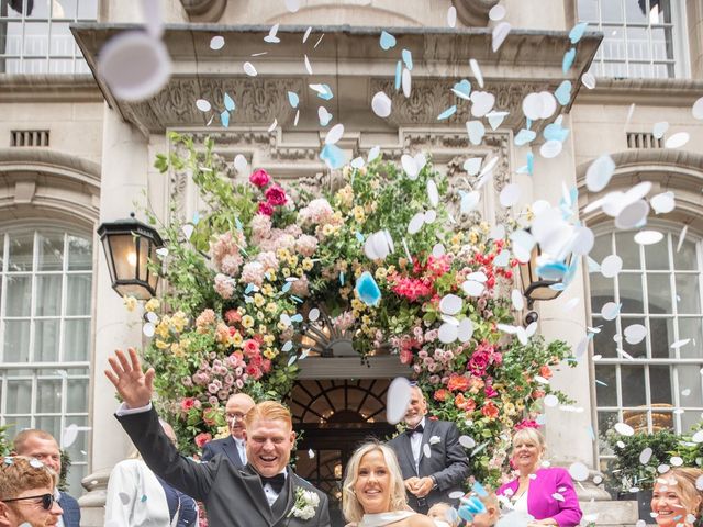 Katherine and Elliott's Wedding in Kensington &amp; Chelsea, West London 6