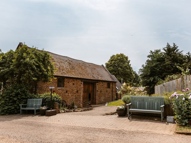 Alex and Kate's Wedding in Banbury, Oxfordshire 3