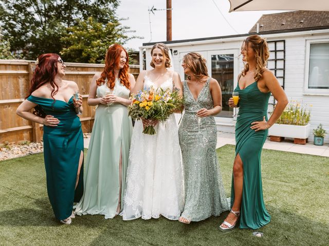 Alex and Kate's Wedding in Banbury, Oxfordshire 8