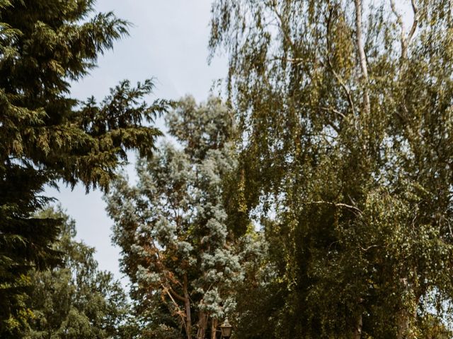 Alex and Kate's Wedding in Banbury, Oxfordshire 28